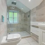 Rockwood- Family With Hot Tub בית נופש