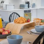 בית נופש Rockwood- Family With Hot Tub *