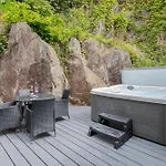 Rockwood- Family With Hot Tub בית נופש *