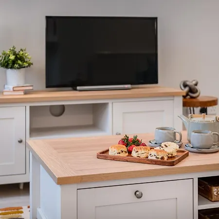 Rockwood- Family With Hot Tub * Grasmere