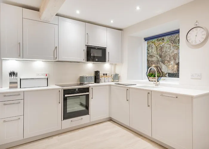 Rockwood- Family With Hot Tub * Grasmere